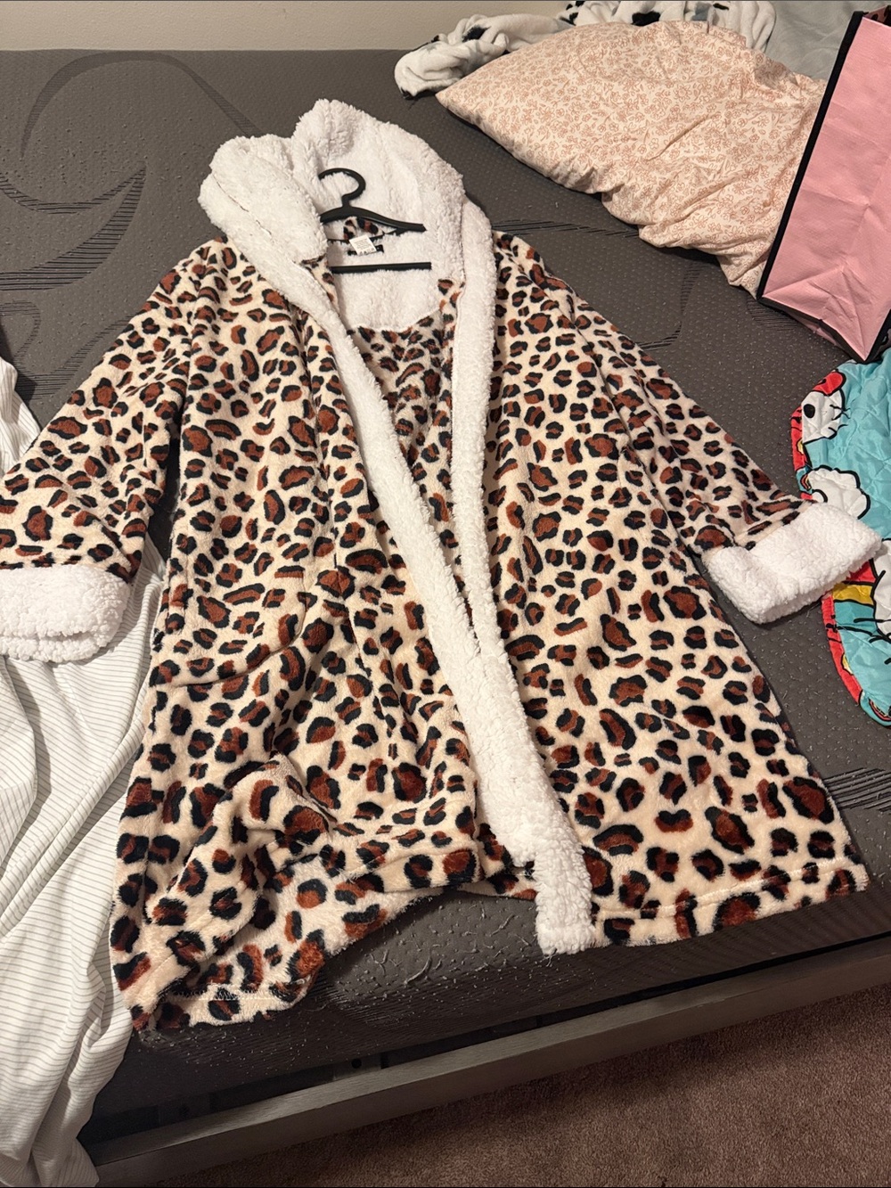 Cozy Leopard Print Sherpa-Lined Womens  Jacket - White Trim
